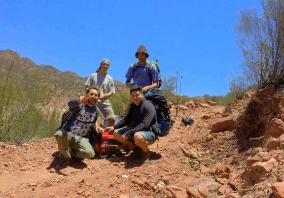 Franco Scaglioni y Marcos Zaquilán con parte del equipo de colaboradores de Trekking Galáctico